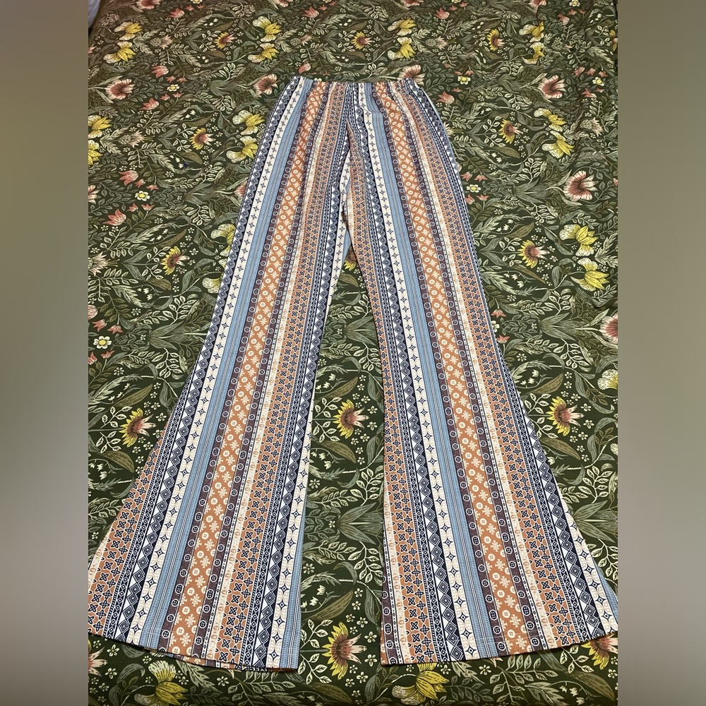 Shein Retro Patterned Bellbottom Pants